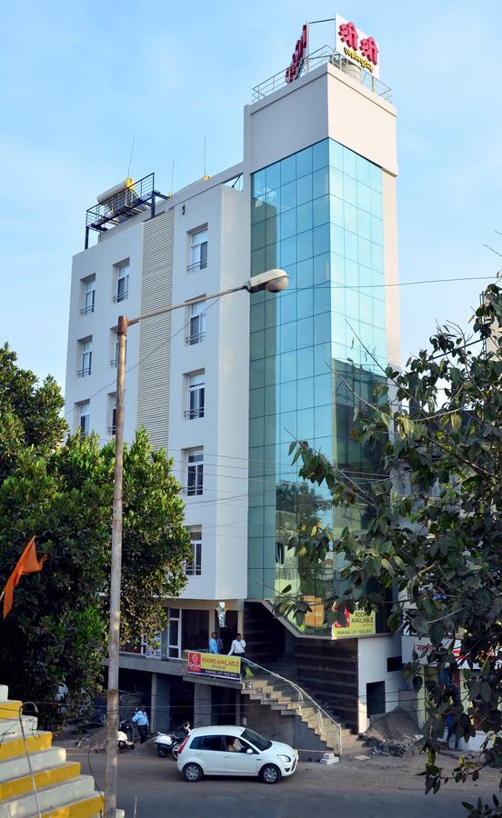 Hotel Sri Sri Executive, Colhapur Exterior foto